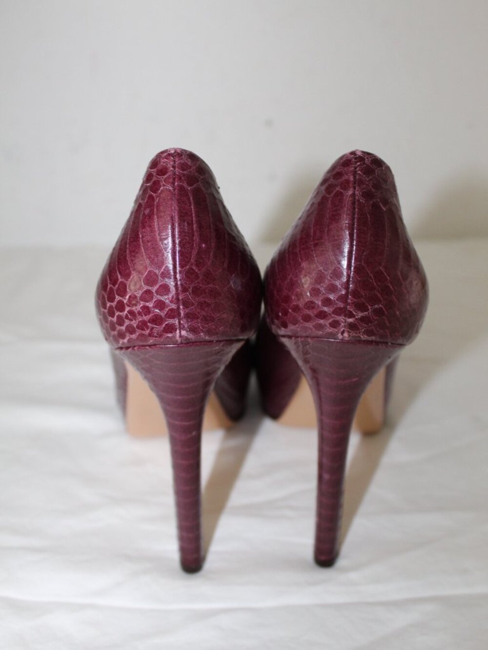 Salvatore Ferragamo Python Embossed Leather Pumps Platform Heels Plum 9.5 - Picture 4 of 10